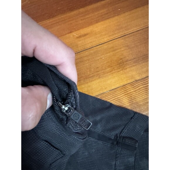 Lululemon Pace Breaker Shorts Men's Lined 9" - Subtonic Reflective Black - Small - Picture 4 of 5